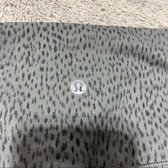 Lululemon Crop Leggings - Picture 2 of 6